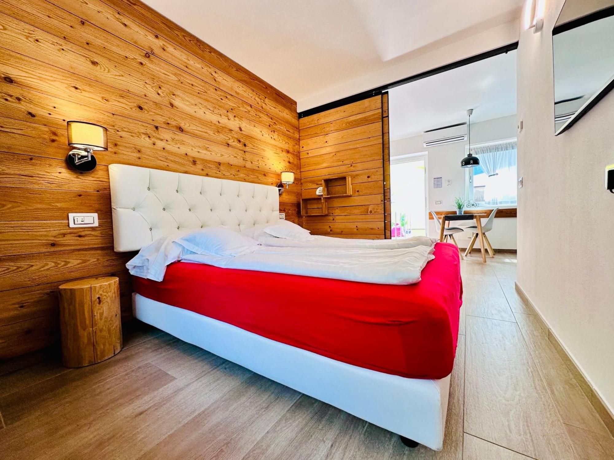 Casa Tosca - Holiday Home Torbole Sul Garda Exterior photo
